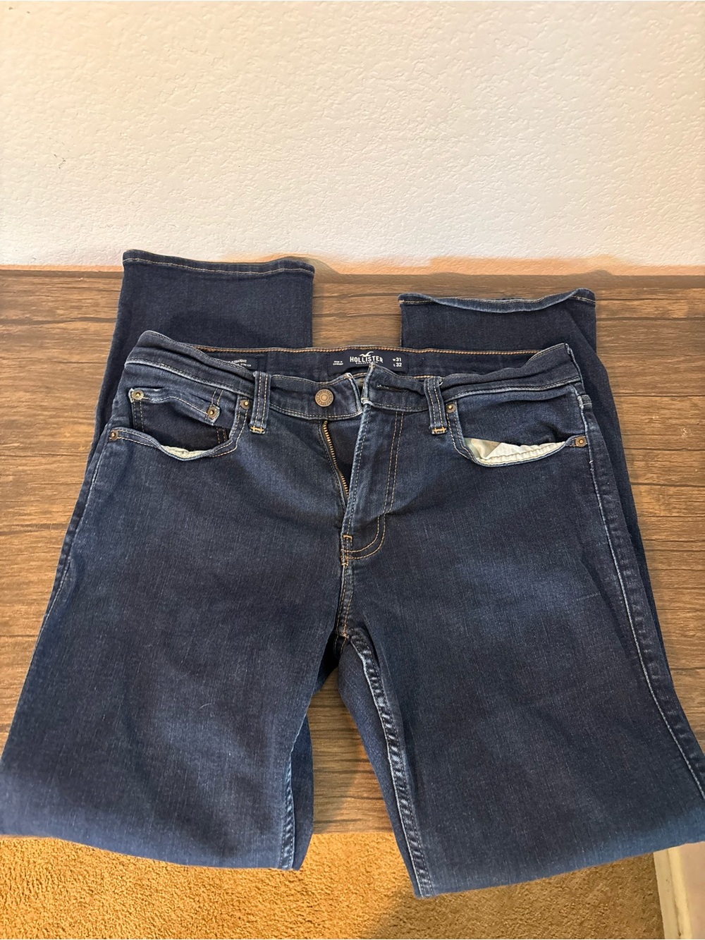 Hollister straight jeans size waist 31 length 32